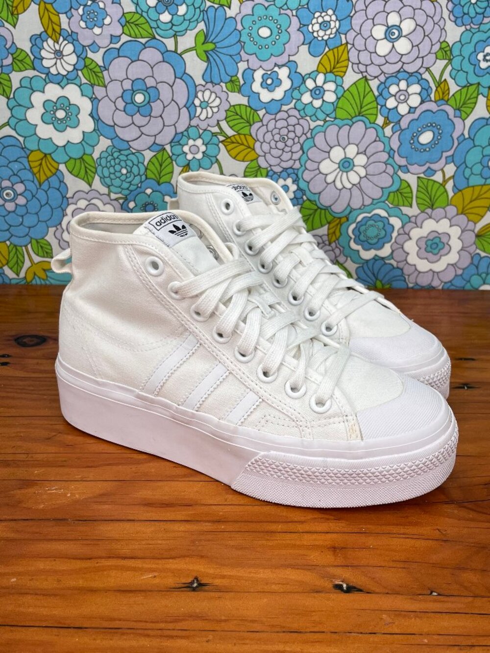 Adidas Originals Nizza Platform Hi Top Sneakers in Triple White  Size:6.5